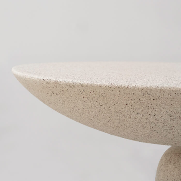 Table basse minimaliste en béton avec plateau en fibre de verre Curverd