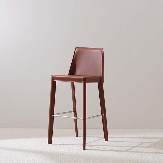 Tabouret de bar et de comptoir haut en cuir moderne et minimaliste avec dossier