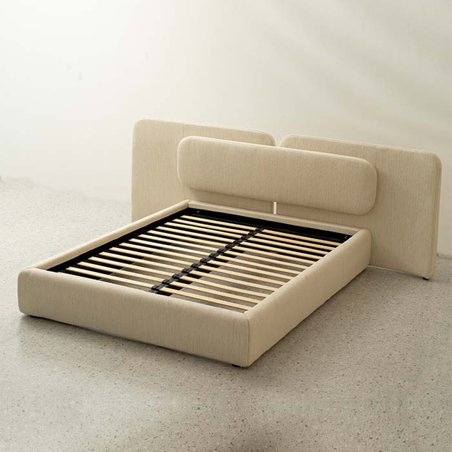 Lit traîneau à plateforme tapissé simple et moderne avec cadre en bois 