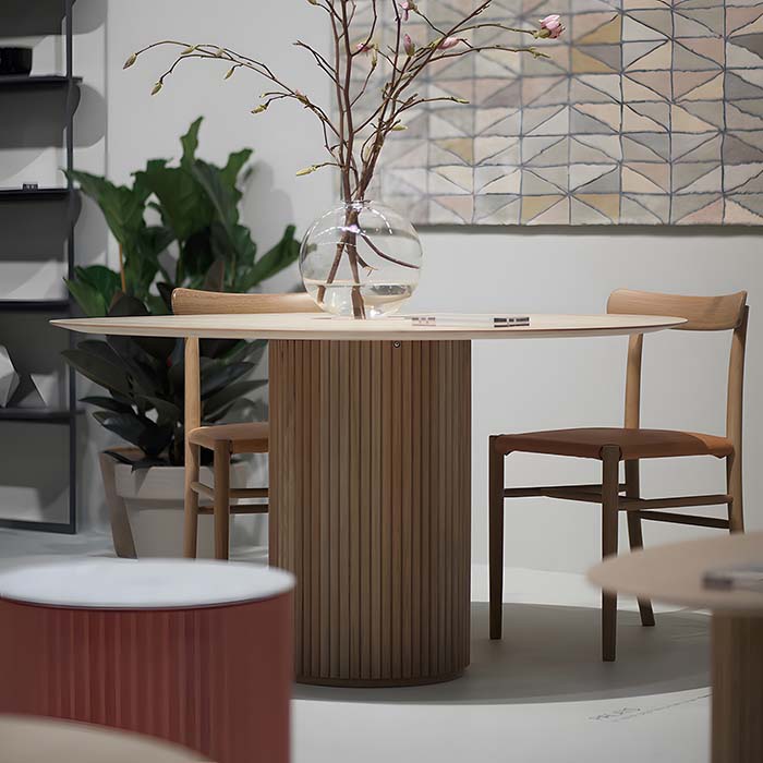 Table à manger ronde en bois moderne avec base en piédestal naturel