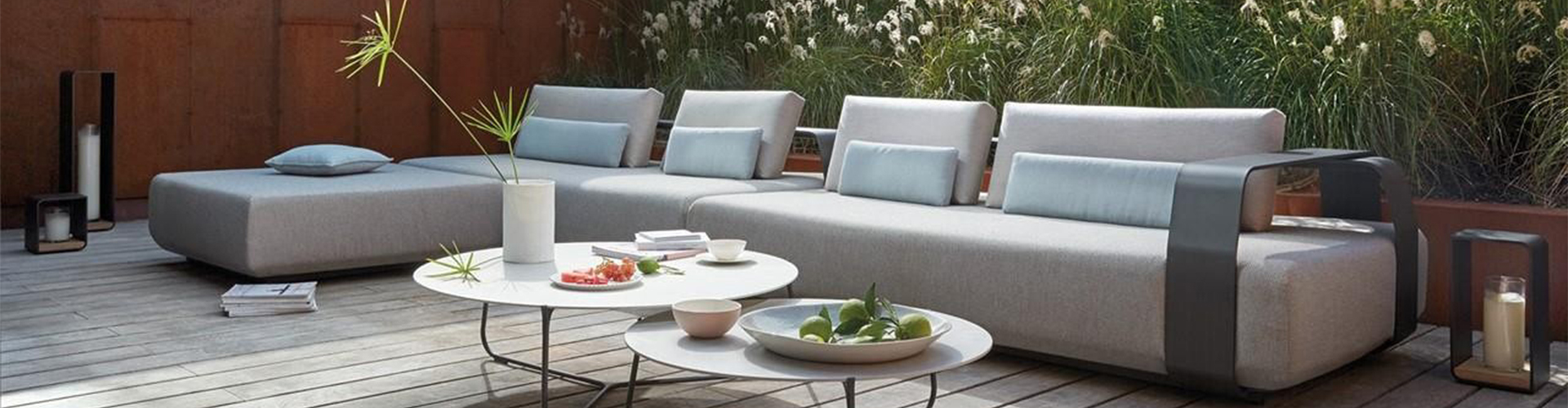 chaise de restauration en plein air noire