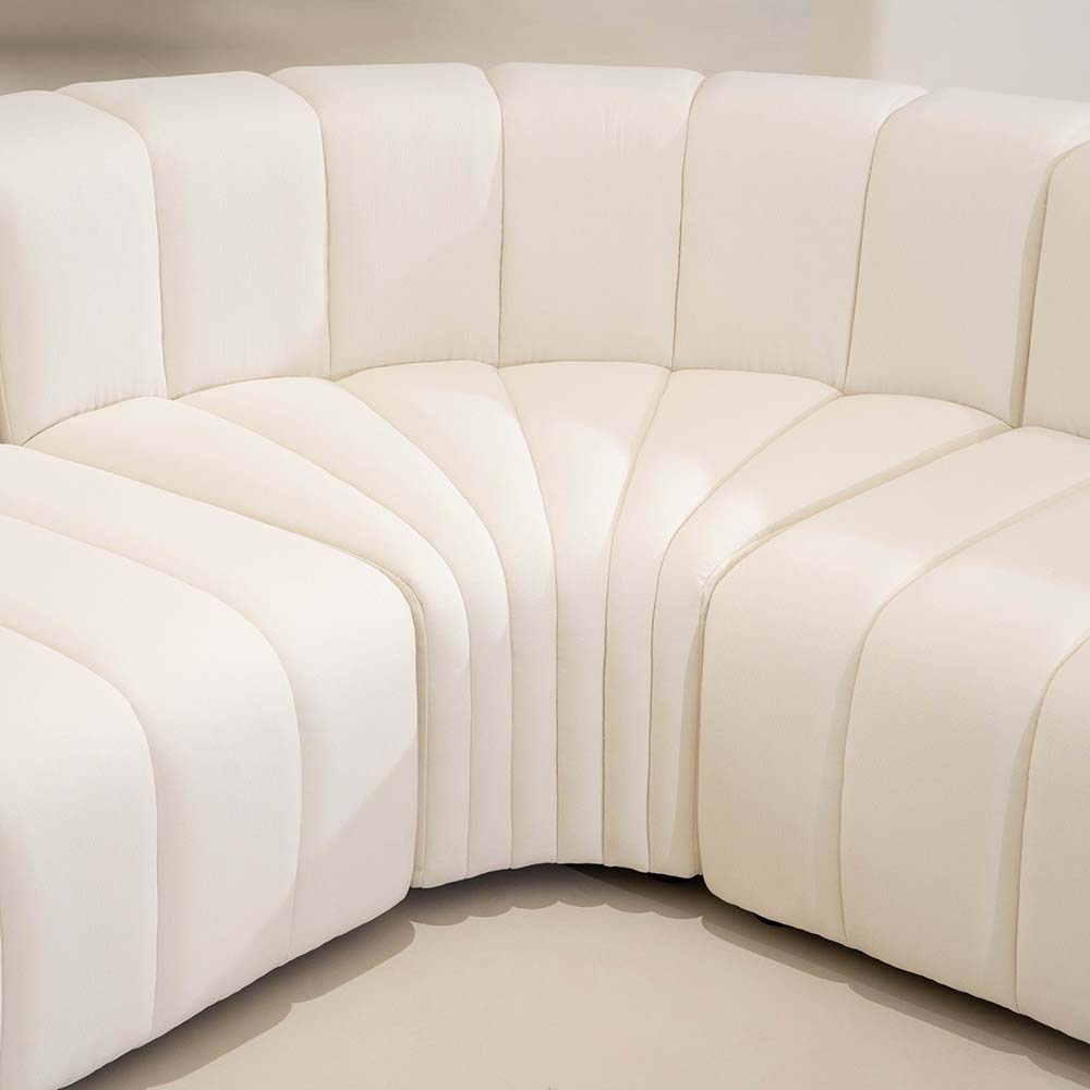 Canapé sectionnel en forme de L rembourré modulaire minimaliste d'extérieur avec repose-pieds