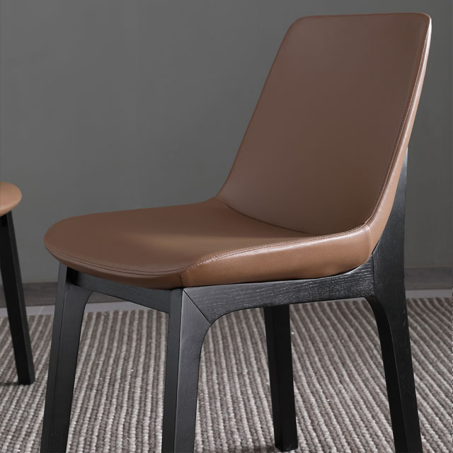 Chaise de salle à manger sans accoudoirs en cuir marron