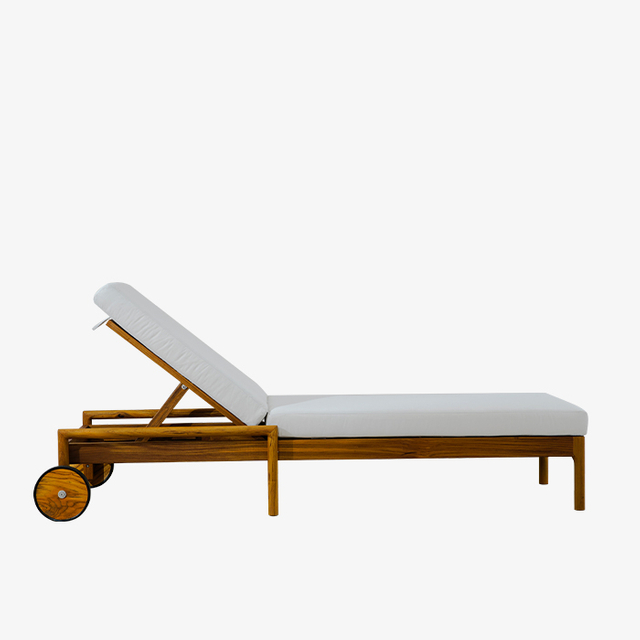 Chaise longue d'extérieur réglable avec coussin