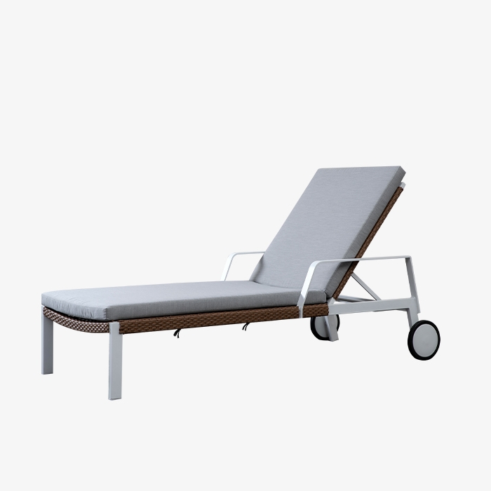 Chaise longue réglable pour patio extérieur avec roues